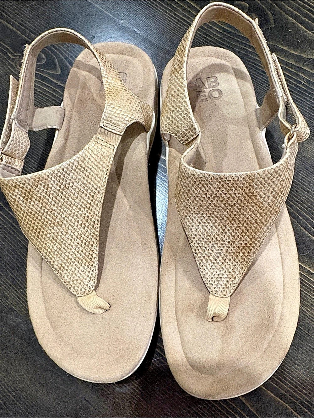 ABEO Beth Gold Wedge Sandals